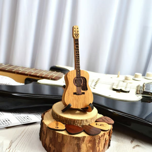 🎸100% Handmade Mini Cute Edition Wooden Guitar Plectrum Case(𝐉𝐚𝐤𝐞 𝐖𝐢𝐥𝐬𝐨𝐧 𝐇𝐚𝐧𝐝𝐦𝐚𝐝𝐞®) - BUY 2 FREE SHIPPING