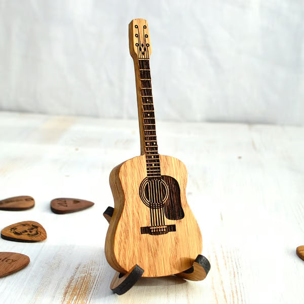 🎸100% Handmade Mini Cute Edition Wooden Guitar Plectrum Case(𝐉𝐚𝐤𝐞 𝐖𝐢𝐥𝐬𝐨𝐧 𝐇𝐚𝐧𝐝𝐦𝐚𝐝𝐞®) - BUY 2 FREE SHIPPING